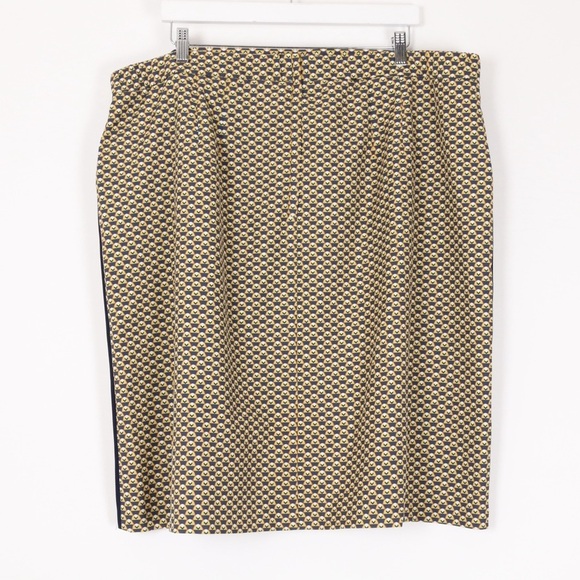 Eloquii Patterned Skirt - Picture 4 of 6